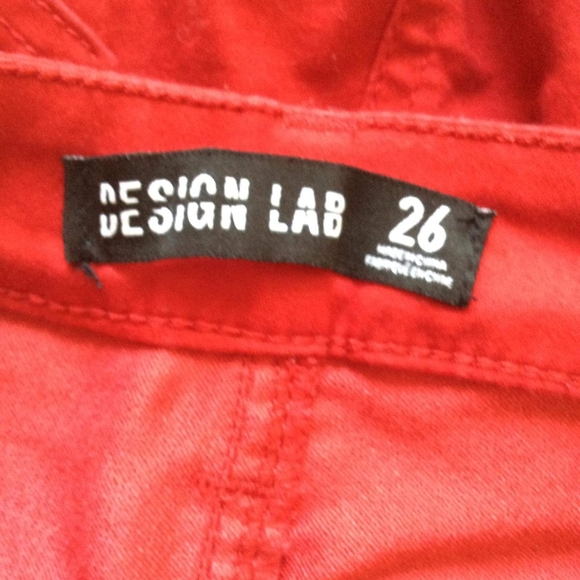 Design Lab Lord & Taylor Red Stretch Jeans straight Cut 26 - Picture 3 of 13